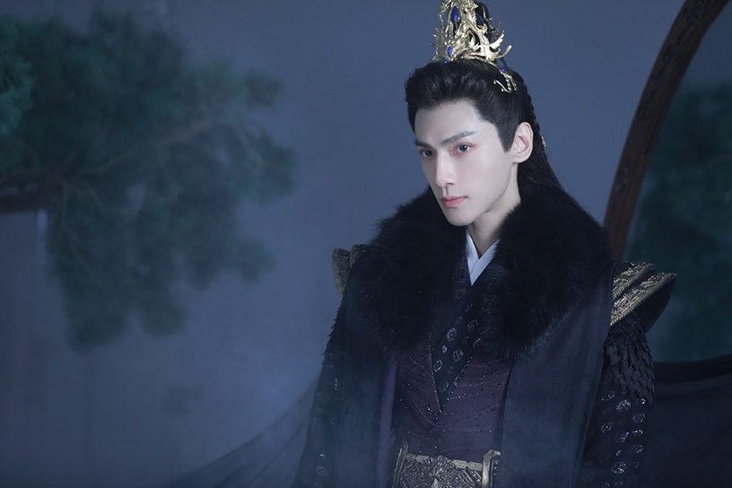 網評古裝劇「最帥魔王」TOP 2:羅雲熙 飾演《長月燼明》澹台/滄九旻/冥夜