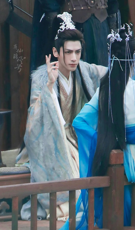 網評古裝劇「最帥魔王」TOP 2:羅雲熙 飾演《長月燼明》澹台/滄九旻/冥夜
