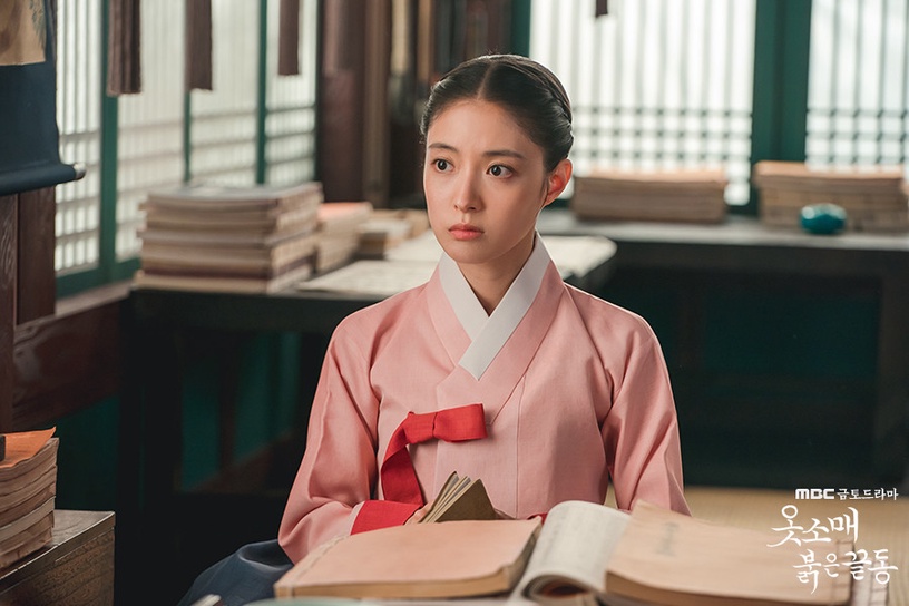 李俊昊、李世榮《衣袖紅鑲邊》開播獲好評!君王&宮女淒美虐戀,劇情發展快、不老梗