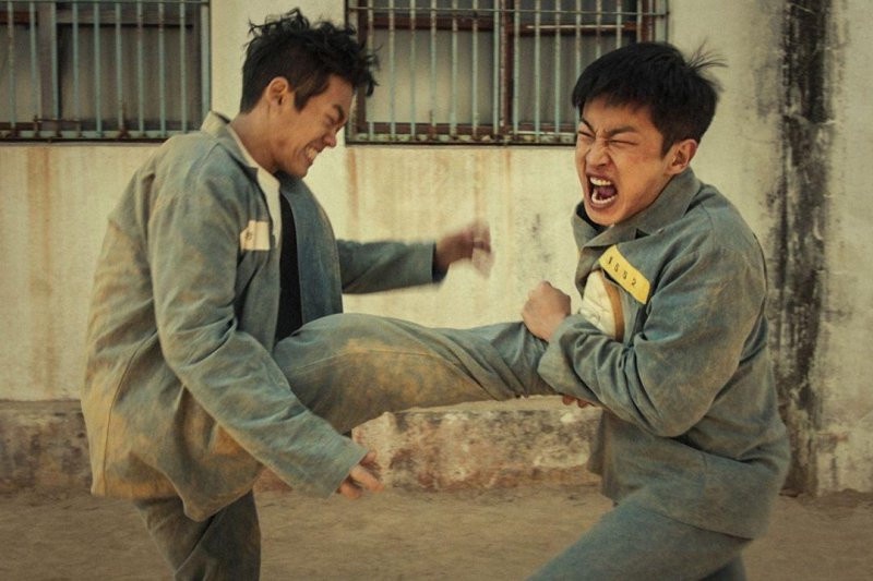 《魷魚遊戲》魏嘏雋化身格鬥打仔!超人氣漫改電影《激鬥:首部曲》11/26上映!