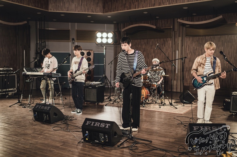 11月熱播韓劇話題度TOP10:《妳的倒影》4.33%