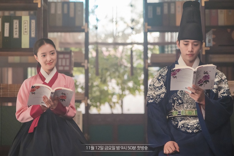 演技不輸專業演員的愛豆!《衣袖紅鑲邊》俊昊史劇腔網讚爆,IU公認代表作不是《步步》
