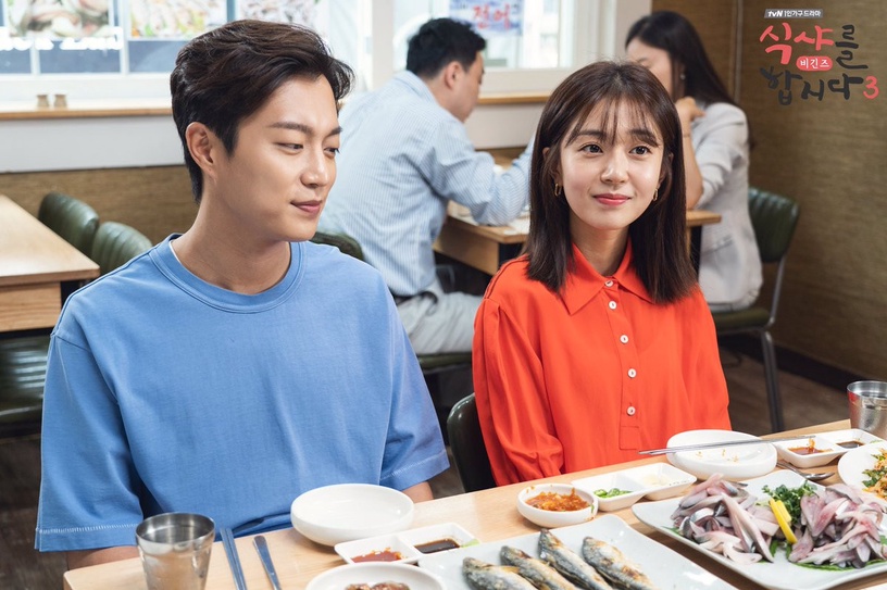 演技不輸專業演員的愛豆!《衣袖紅鑲邊》俊昊史劇腔網讚爆,IU公認代表作不是《步步》