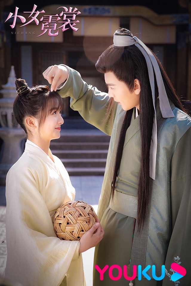 2021豆瓣最低分的「古裝愛情劇」5:《小女霓裳》豆瓣評分4.0