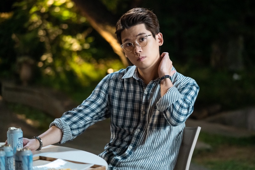 金秀賢新劇認不出!2021韓劇劇拋臉演員盤點,《不可殺》李陣郁、《柔美》安普賢太驚人