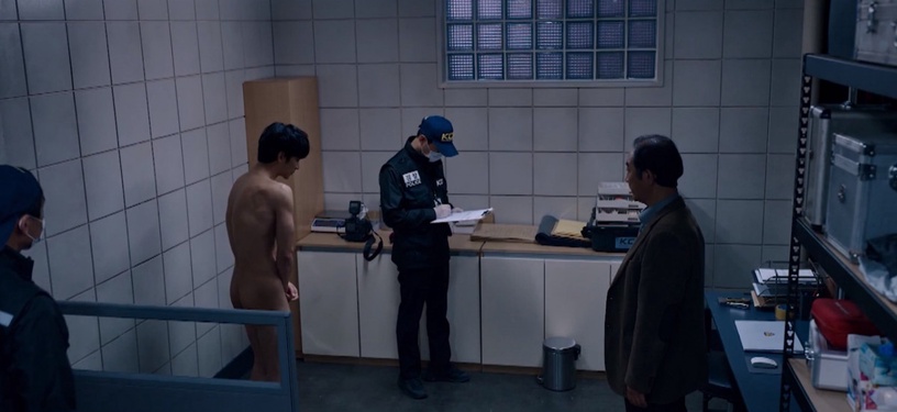 戲路不受限的演員!金秀賢《某一天》19禁背面全裸、李準基變臉演技強,他連不舉都能演