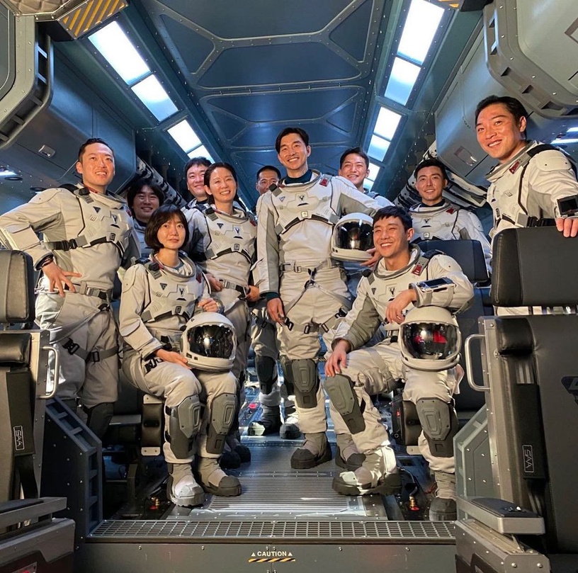 韓星「IG首篇貼文」!孔劉發魷魚、孫藝珍放美照、李政宰蠢萌自拍,金高銀婚紗破66萬讚