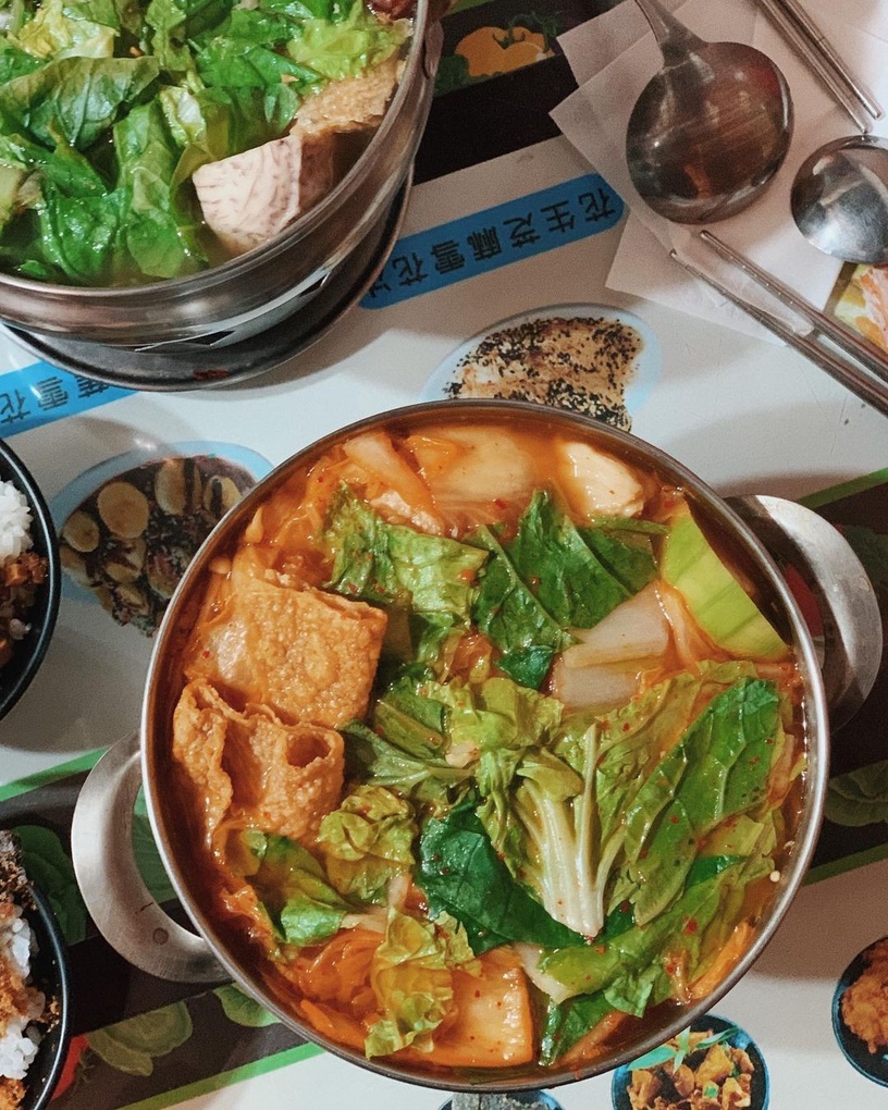 台北6間素食火鍋推薦!蔬食火鍋吃到飽、燕麥奶素食鍋,湯頭鮮甜零負擔!