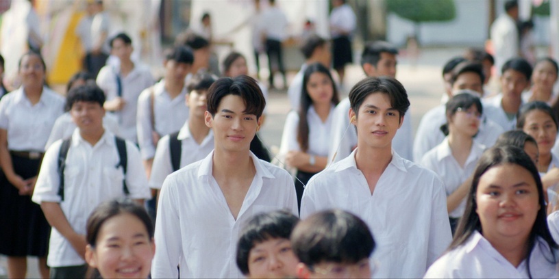 全球逾8.21億次觀看!爆紅BL劇《2gether電影版》12月上映,天菜CP上演畢業後同居點滴