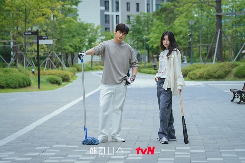 12月首週韓劇話題度TOP10:《成為你的夜晚》3.58%