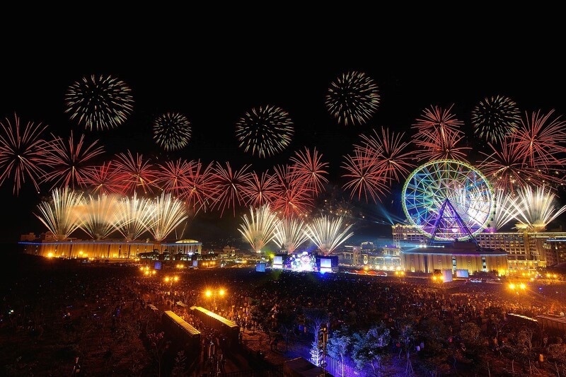 2022跨年玩樂園!全台樂園跨年懶人包,特搜煙火、門票優惠,還能99元暢玩劍湖山