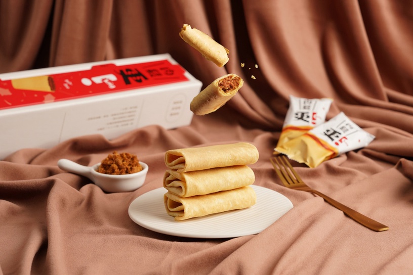 更kńg推出「法國可麗捲」12層超酥脆