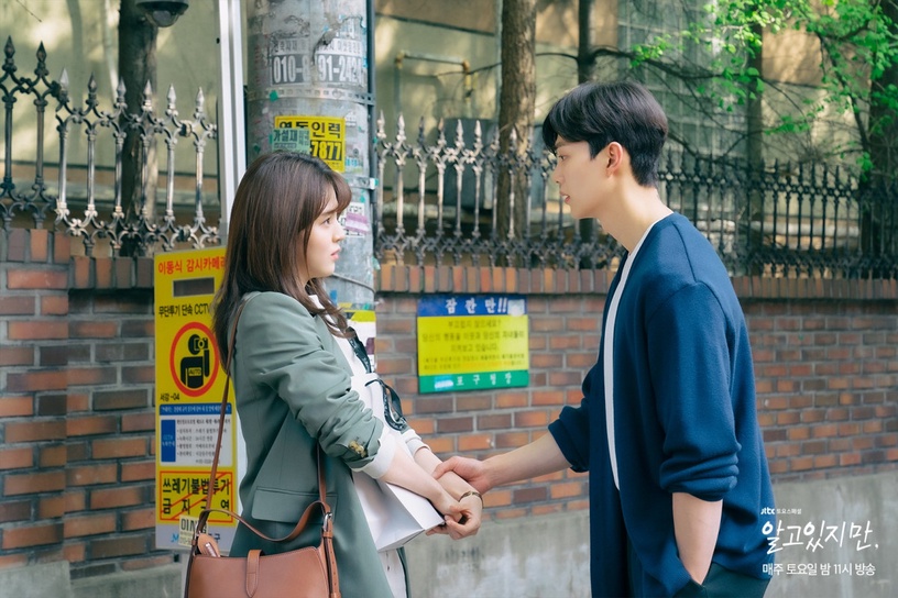 2021「累積觀看最久」Netflix韓劇Top8!《機醫》竟輸給《戀慕》,《海岸村》世界第7!