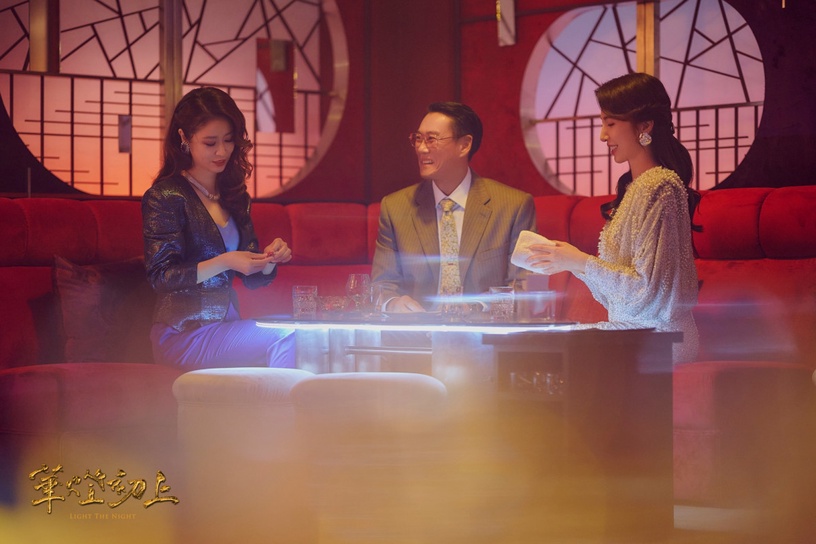 《華燈》網議5出戲情節!現代用語「很會」80年代根本沒有?片頭曲找阿信唱也好出戲?