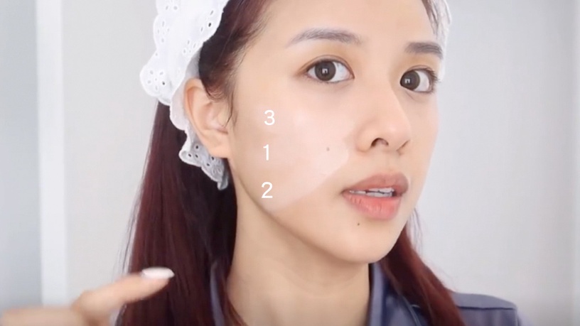 彩妝師親授「日系清透底妝」技巧!眼影海棉棒遮瑕更精準、這款刷型打造自然又薄透妝感