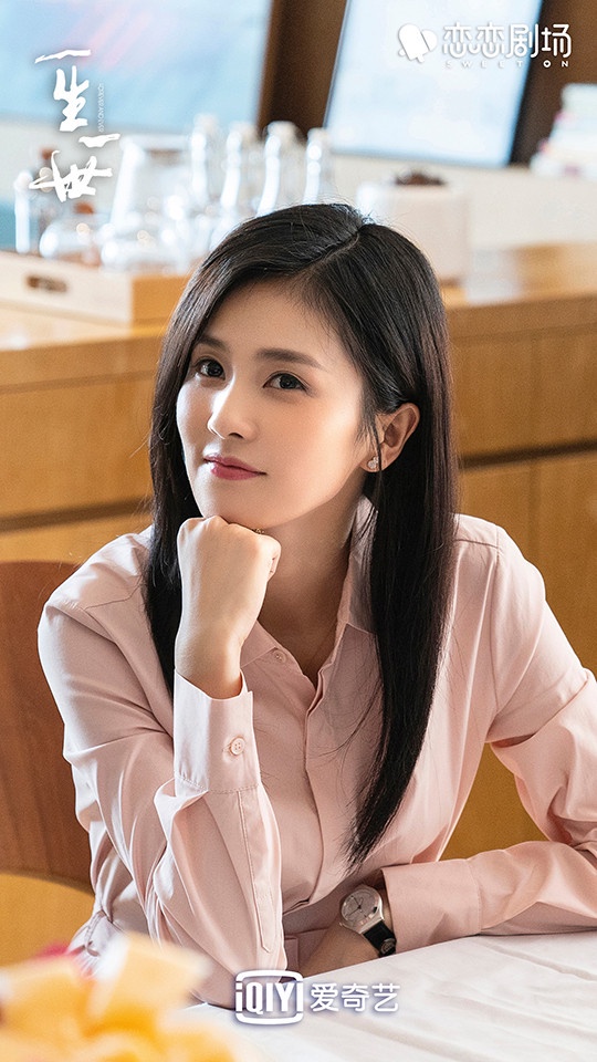 網評2021陸劇最受歡迎女主TOP 2:白鹿 飾演《周生如故》《一生一世》時宜