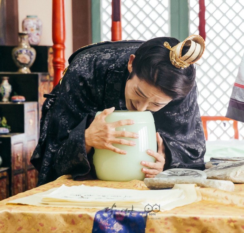 「慘到心疼」的韓劇男主!俊昊《衣袖》不是最慘,李準基根本「天煞孤星」卻慘不過他?