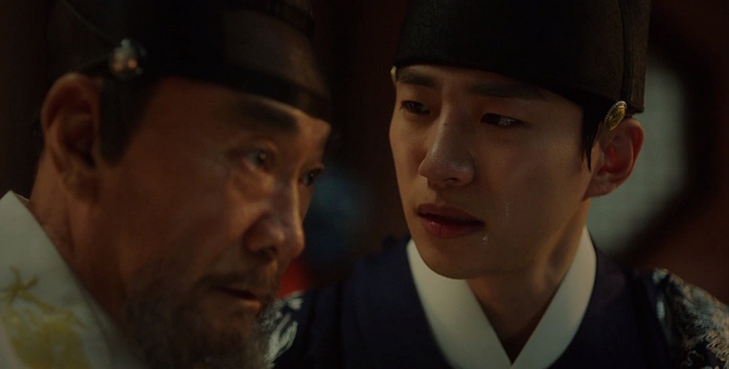 《衣袖紅鑲邊》李俊昊哭戲藏魔鬼細節!阿公駕崩,他「心碎到說不出話」連聲音都有戲!