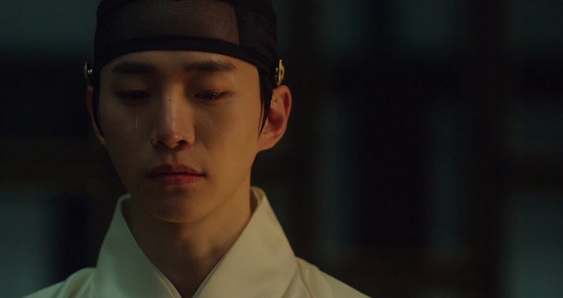 《衣袖紅鑲邊》李俊昊哭戲藏魔鬼細節!阿公駕崩,他「心碎到說不出話」連聲音都有戲!