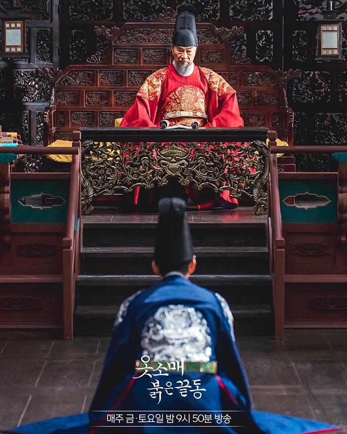 《衣袖紅鑲邊》李俊昊哭戲藏魔鬼細節!阿公駕崩,他「心碎到說不出話」連聲音都有戲!