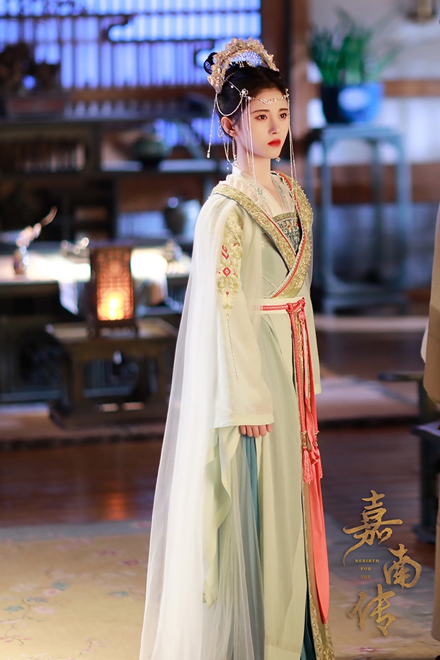 網評演技最差的「偶像轉型陸劇演員」TOP 2:鞠婧禕