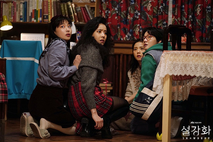 陷入「扭曲歷史爭議」的韓劇!《雪降花》20萬人請願下架,《奇皇后》收視高卻被罵超慘