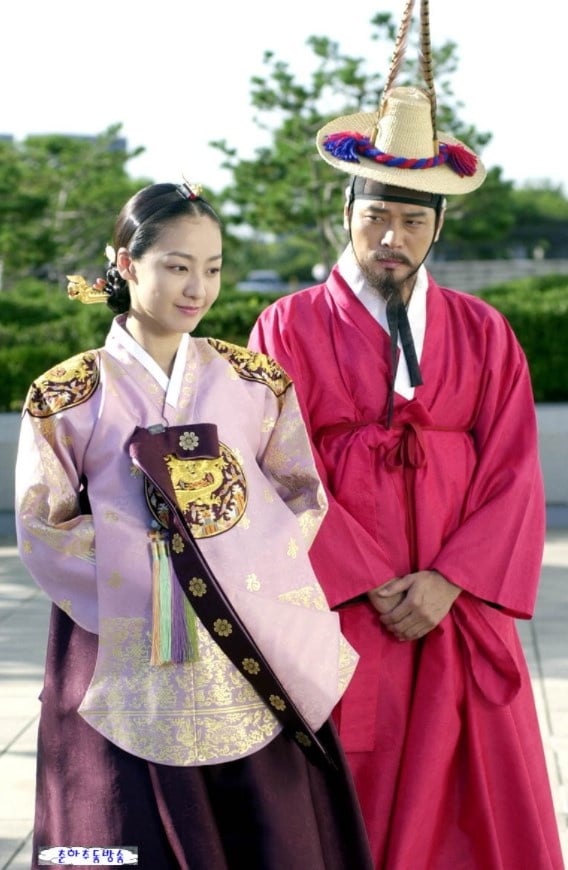 陷入「扭曲歷史爭議」的韓劇!《雪降花》20萬人請願下架,《奇皇后》收視高卻被罵超慘