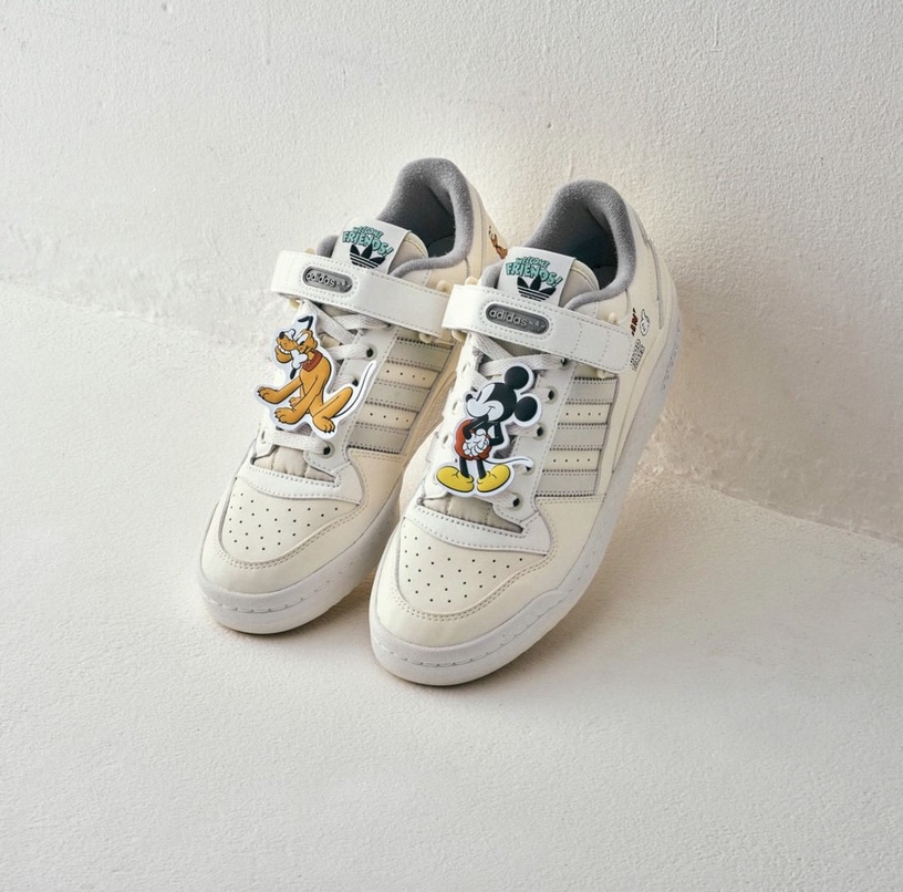 Adidas x Disney聯名亮相!米奇、米妮、唐老鴨耀上STAN SMITH,這款SUPER STAR藏驚喜