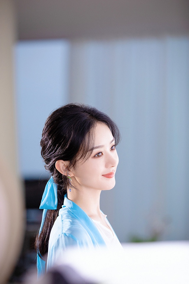 2022回歸的陸劇收視女王1:趙麗穎《幸福到萬家》、《野蠻生長》