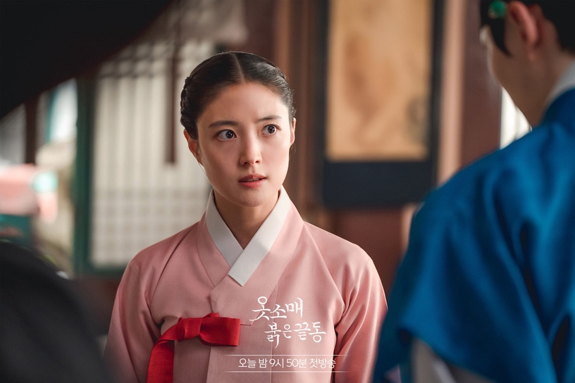 《衣袖紅鑲邊》小說精選名場面!李祘酒醉撲倒,「德任啊不要逃」高甜圓房!德任竟想生7個?