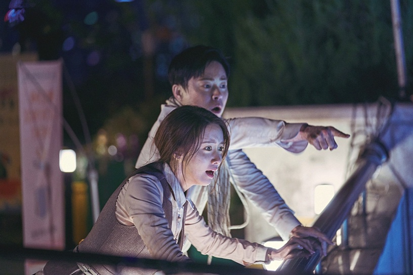 《衣袖紅鑲邊》李俊昊熬12年翻紅!韓網熱議「偶像轉型演員」代表作,IU、任時完都入榜