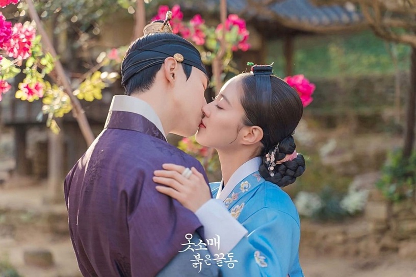 《衣袖紅鑲邊》李俊昊熬12年翻紅!韓網熱議「偶像轉型演員」代表作,IU、任時完都入榜