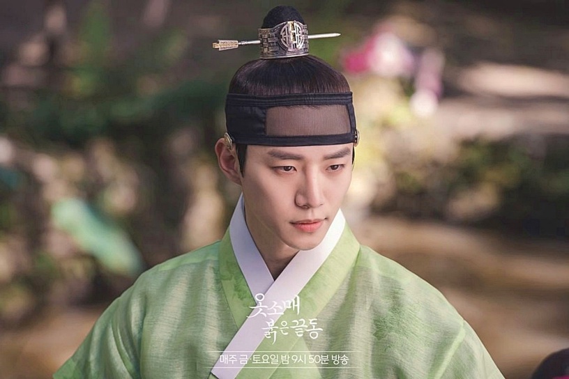 《衣袖紅鑲邊》李俊昊熬12年翻紅!韓網熱議「偶像轉型演員」代表作,IU、任時完都入榜