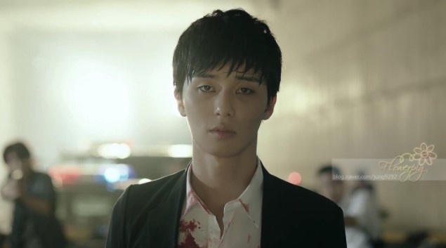 韓劇男星舊照對比!《衣袖紅鑲邊》李俊昊現在帥好多,《那年我們》崔宇植都沒變!