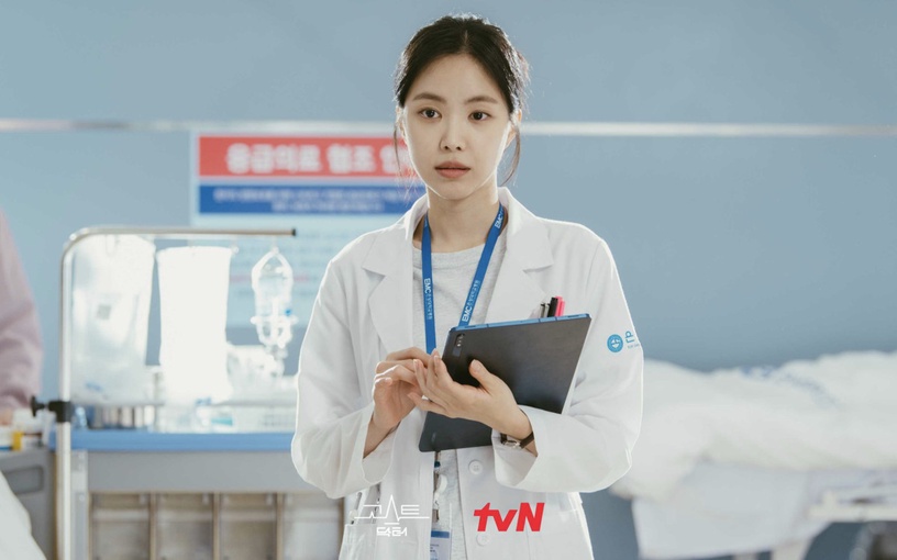 2022韓劇《Ghost Doctor》看點5:Uie、孫娜恩共同主演