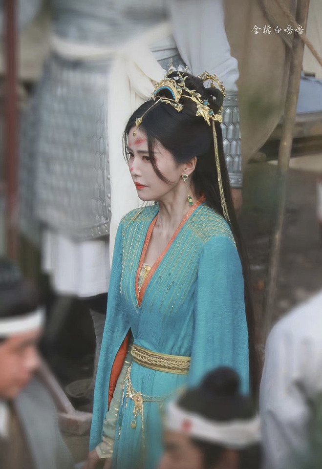2022待播古裝劇女主造型5:白鹿《長月燼明》