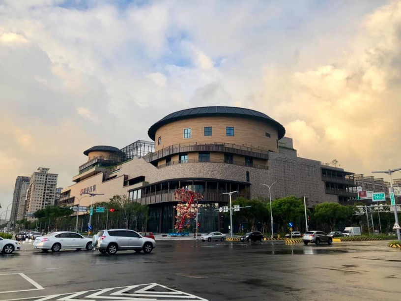 新竹竹北「遠東百貨」,開幕!Lady M全台最大內用門市,多達350家品牌準備開逛!