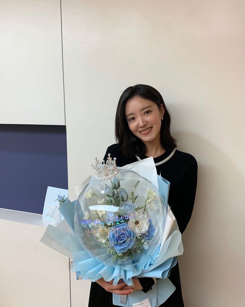 《衣袖紅鑲邊》結局後主演近況!李俊昊戲約不斷,但卻走不出李祘?俊昊:我常常想起那座別堂