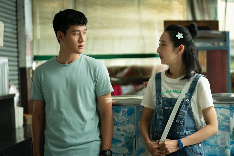 Dcard《我吃了那男孩一整年的早餐》1/28上映!周興哲、李沐演高中生,兩小無猜談戀愛