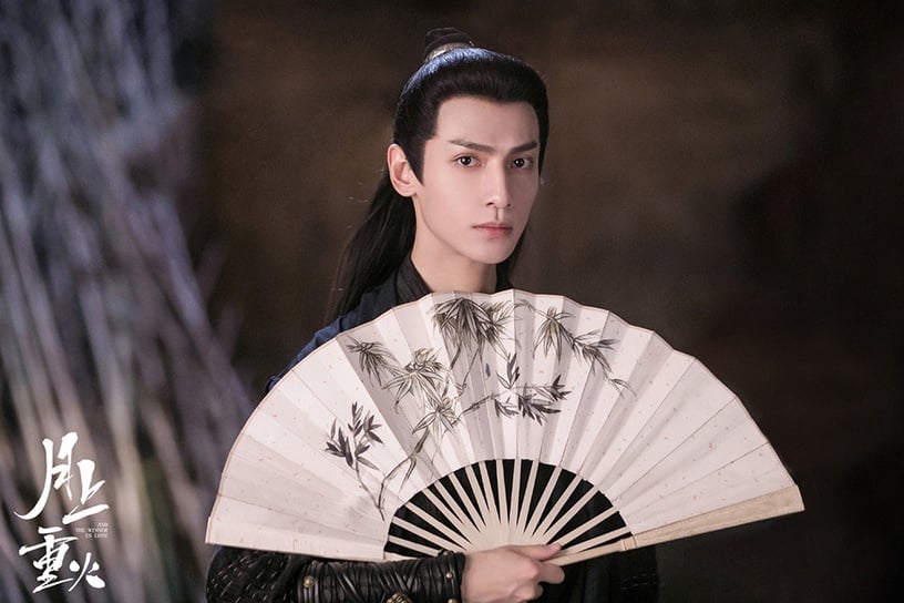 古裝武俠劇「美強慘男主」3:羅雲熙 飾演《月上重火》上官透