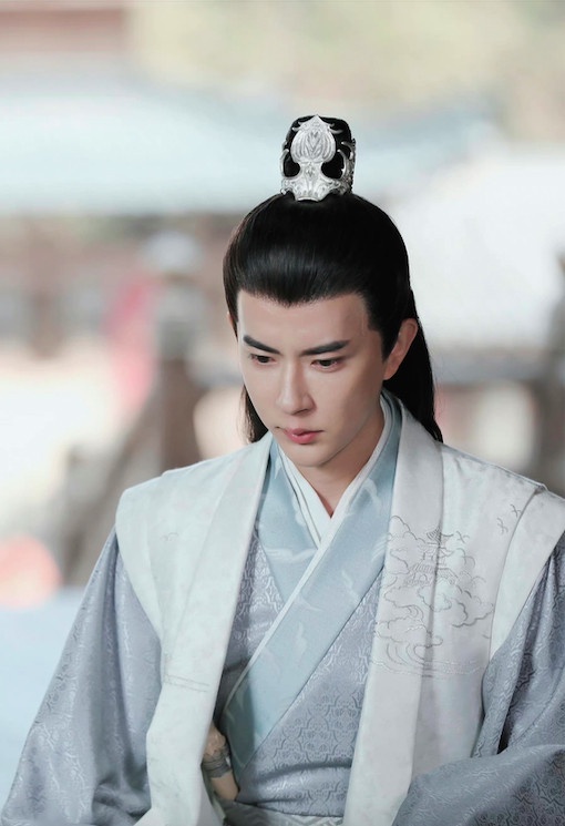 古裝武俠劇「美強慘男主」6:于朦朧 飾演《明月曾照江東寒》林放