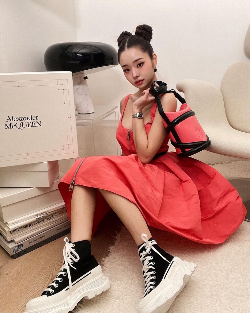 人氣不輸韓素希!《單身即地獄》宋智雅6件事,是富二代?公寓價格快1億,素顏長這樣!