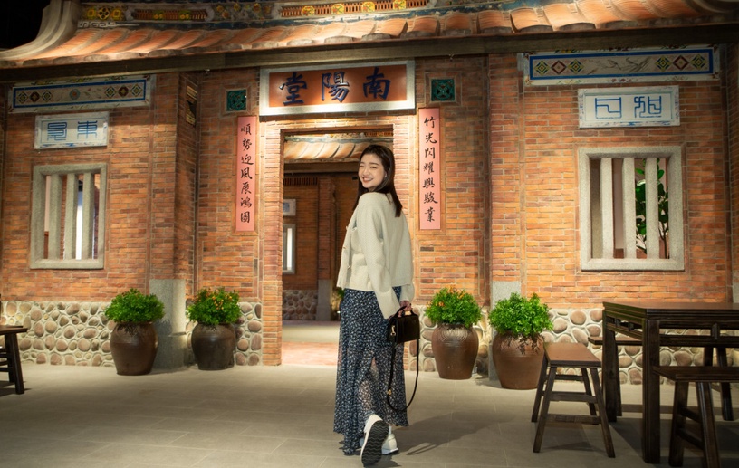 全台最好拍IG打卡聖地!遠百竹北店絕美復古新開幕!客家建築隨拍隨美,張張時髦大片