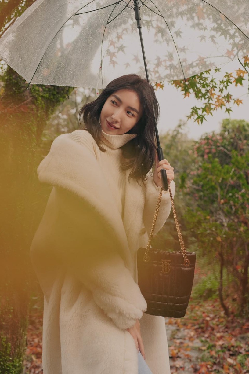 Netflix《華燈初上2》楊謹華經典角色!曾演劉德華MV,《敗犬》爆紅前被欺負?劇組竟要她「試床戲」