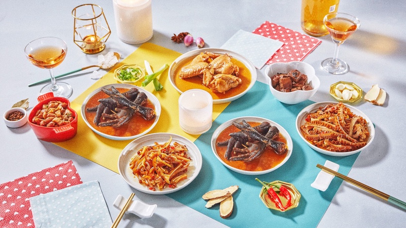 還在煩惱佳節送禮?嚕嚕姑滷「笑禮藏飽」限量春節禮盒六款人氣商品,陪你迎虎年過好年