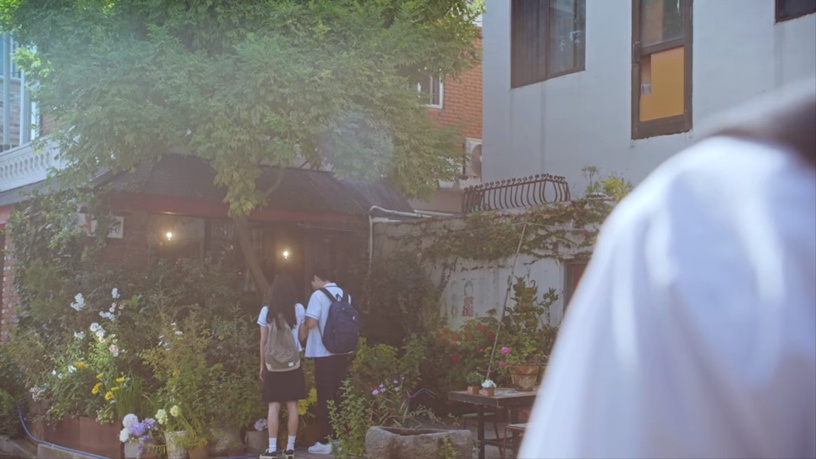 Netflix《那年,我們的夏天》志雄實慘!不只是愛情的局外人,「渴望的愛從來沒得到」親媽傷害了他一生