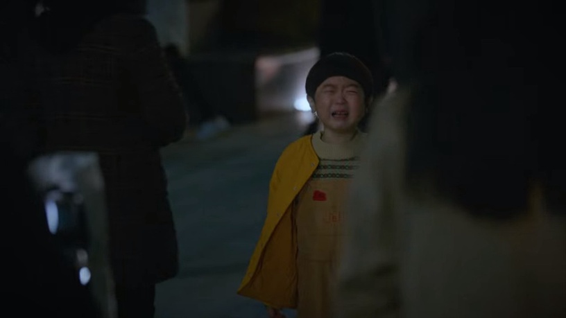 Netflix《那年,我們的夏天》前後呼應!狗狗這幕暗示小雄會離開?2次雨中吻,小雄都「走進延秀的心」