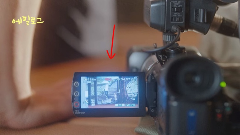 Netflix《那年,我們的夏天》前後呼應!狗狗這幕暗示小雄會離開?2次雨中吻,小雄都「走進延秀的心」