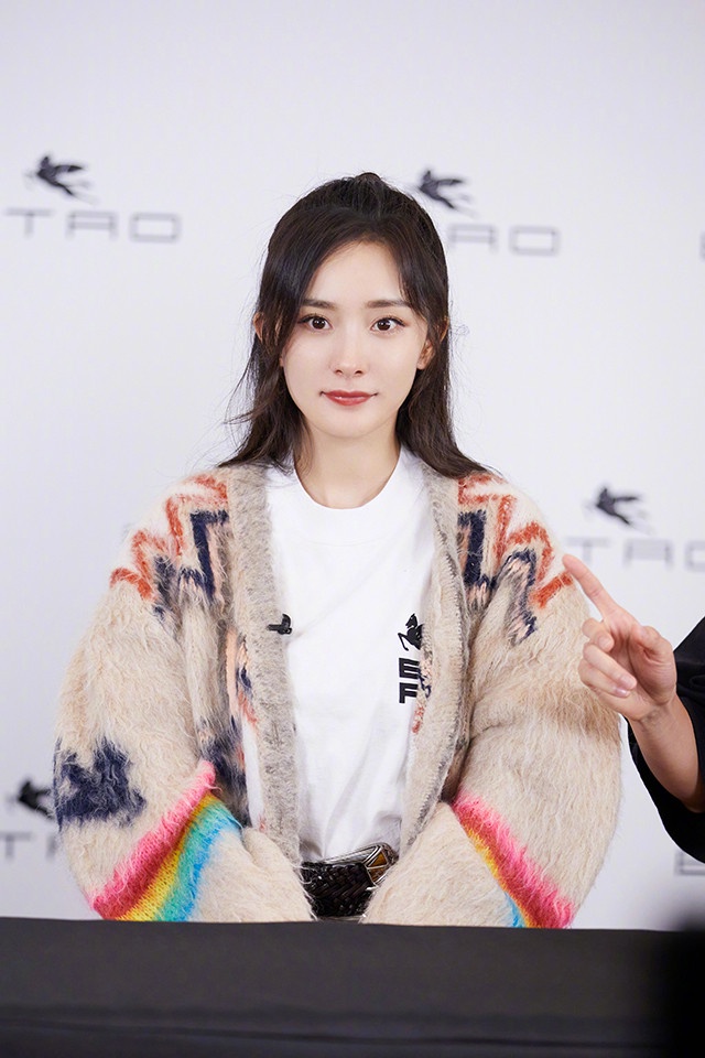 媒體眼中的好感明星7:楊冪 事少、專業,沒有壓軸癖好