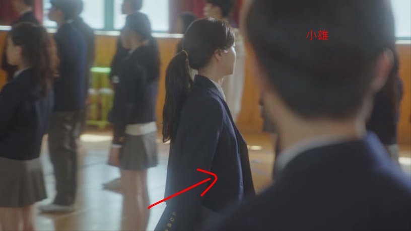 《那年我們》8個魔鬼細節!小雄筆名來自「梵谷」?雄延秀「鞋子不同色」藏超絕巧思!